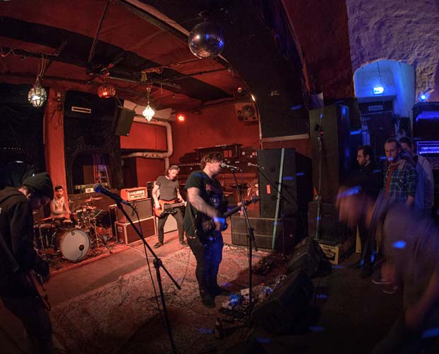 13. März – Ducking Punches Punk – White Rabbit Freiburg