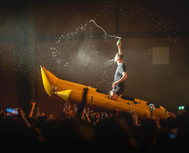 11. Dezember Feine Sahne Fischfilet Punk - Sick Arena Freiburg