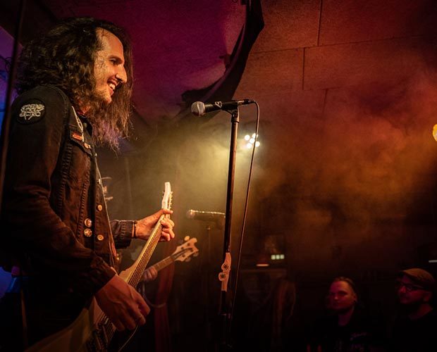 20. Dezember – Bitch Queens Punk– Slow Club Freiburg